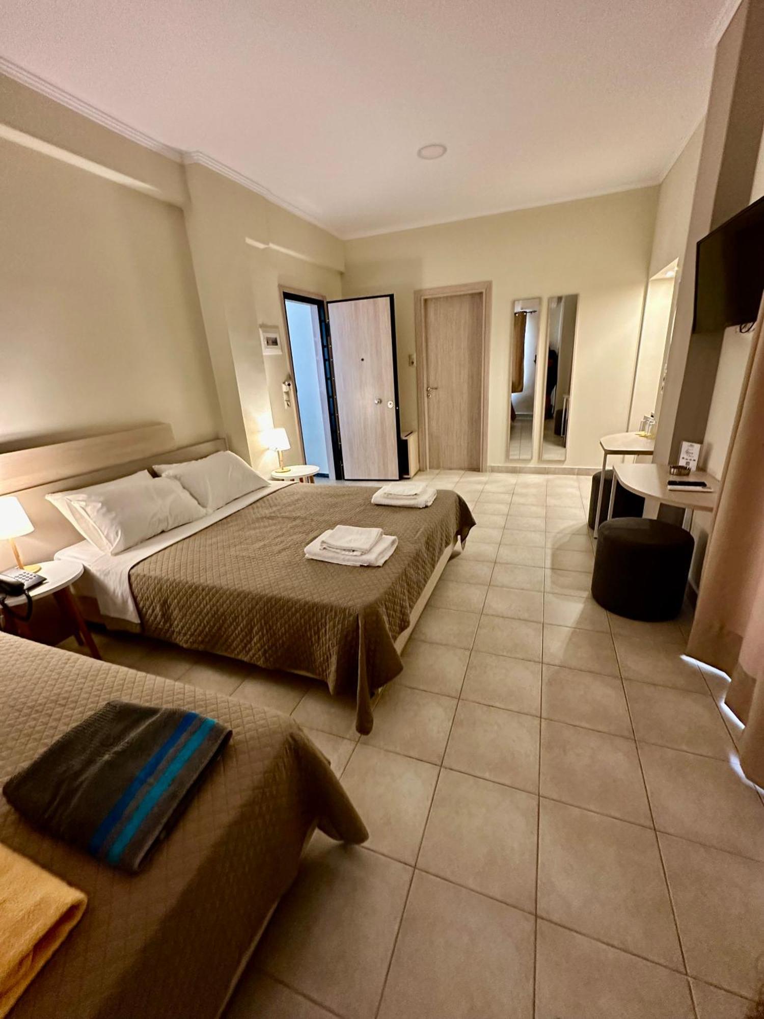 Hotel Akti Loutráki Quarto foto